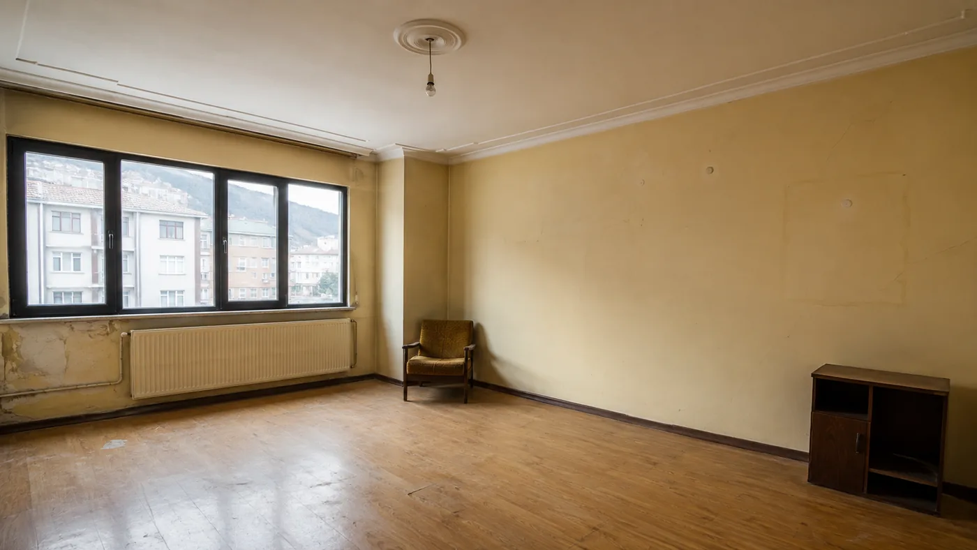 Tadilat öncesi eski salon